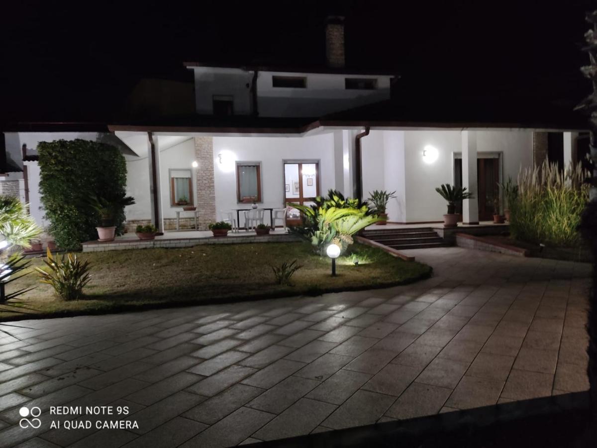 Villa Aristogatti San Pietro Vernotico Bagian luar foto